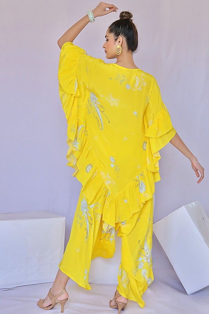 Yellow Natural Crepe Paisley Printed Co-Ord Set by Foram Patel at Pernia's Pop Up Shop