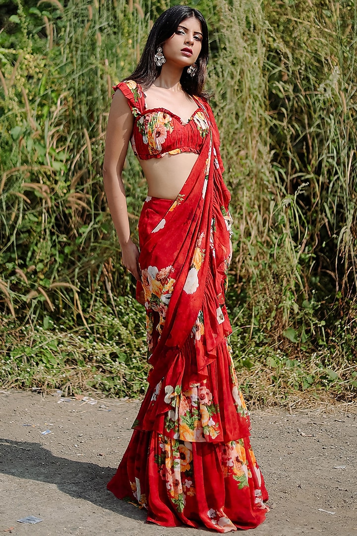 Red Georgette Floral Printed Ruffled Pre-Draped Saree Set by Foram Patel at Pernia's Pop Up Shop