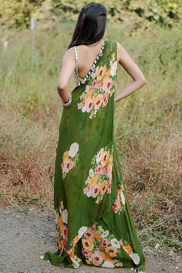 Green Georgette Floral Printed & Embroidered Cape Set by Foram Patel at Pernia's Pop Up Shop