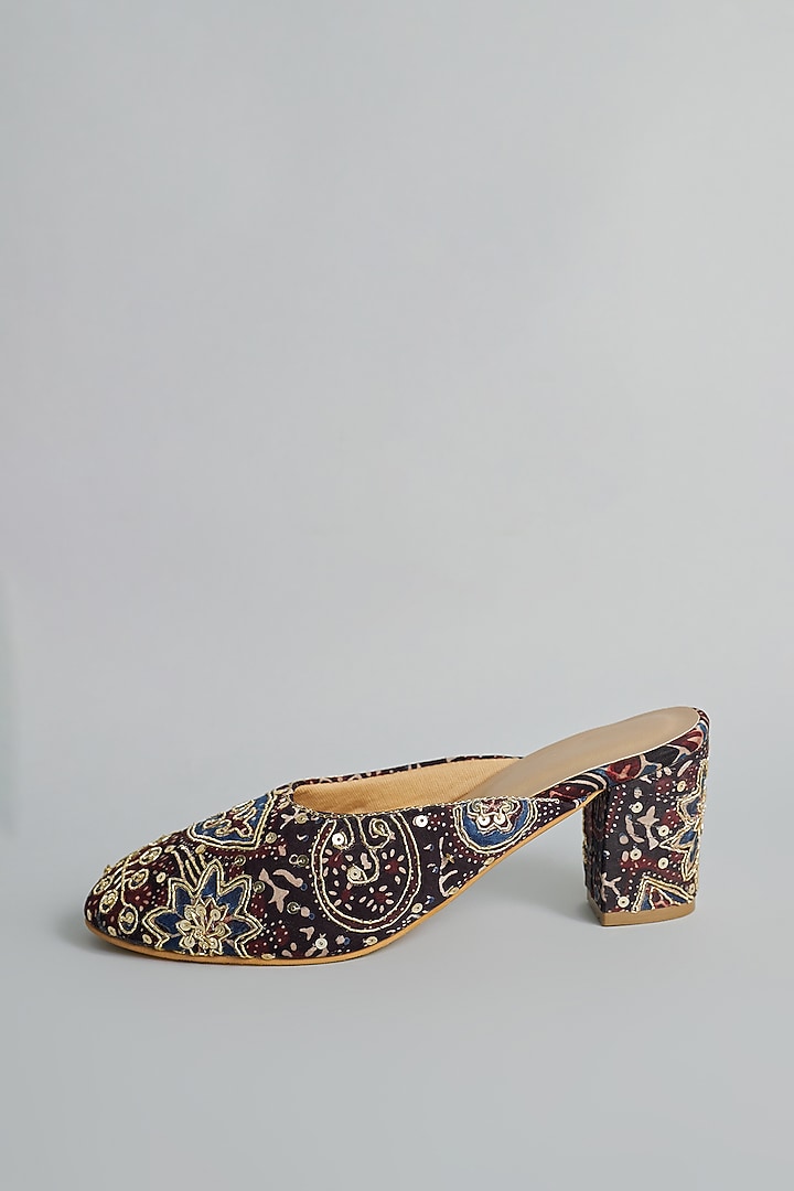 Gold Rexine Ajrakh Printed Juttis by Foot Fuel at Pernia's Pop Up Shop