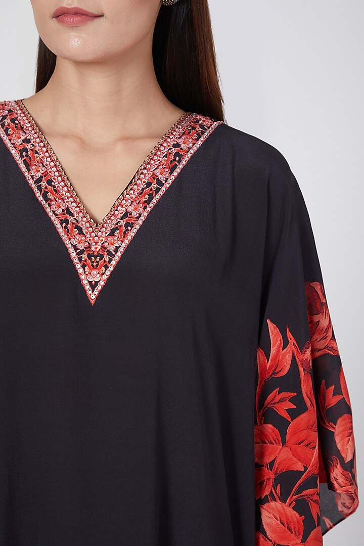 Black & Dark Red Printed Kaftan by First Resort by Ramola Bachchan at Pernia's Pop Up Shop