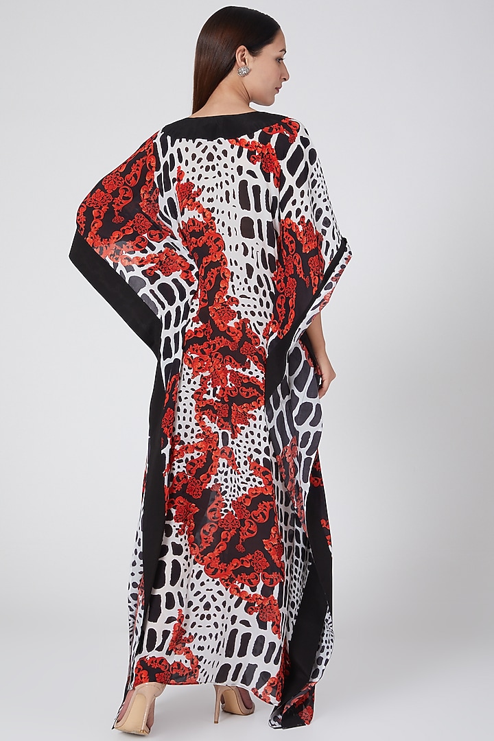 Red Baroque Printed Kaftan by First Resort by Ramola Bachchan at Pernia's Pop Up Shop