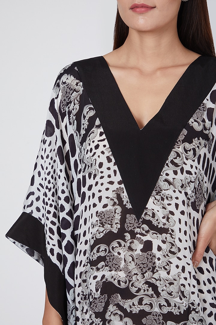 Black & White Animal Printed Kaftan by First Resort by Ramola Bachchan at Pernia's Pop Up Shop