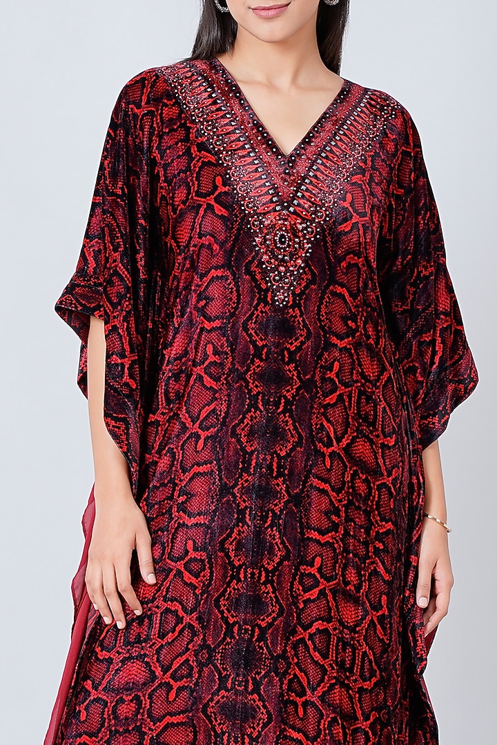 Red Embellished Maxi Kaftan by First Resort by Ramola Bachchan at Pernia's Pop Up Shop