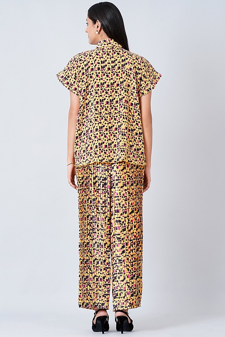 Citrus Yellow Printed Pant Set by First Resort by Ramola Bachchan at Pernia's Pop Up Shop