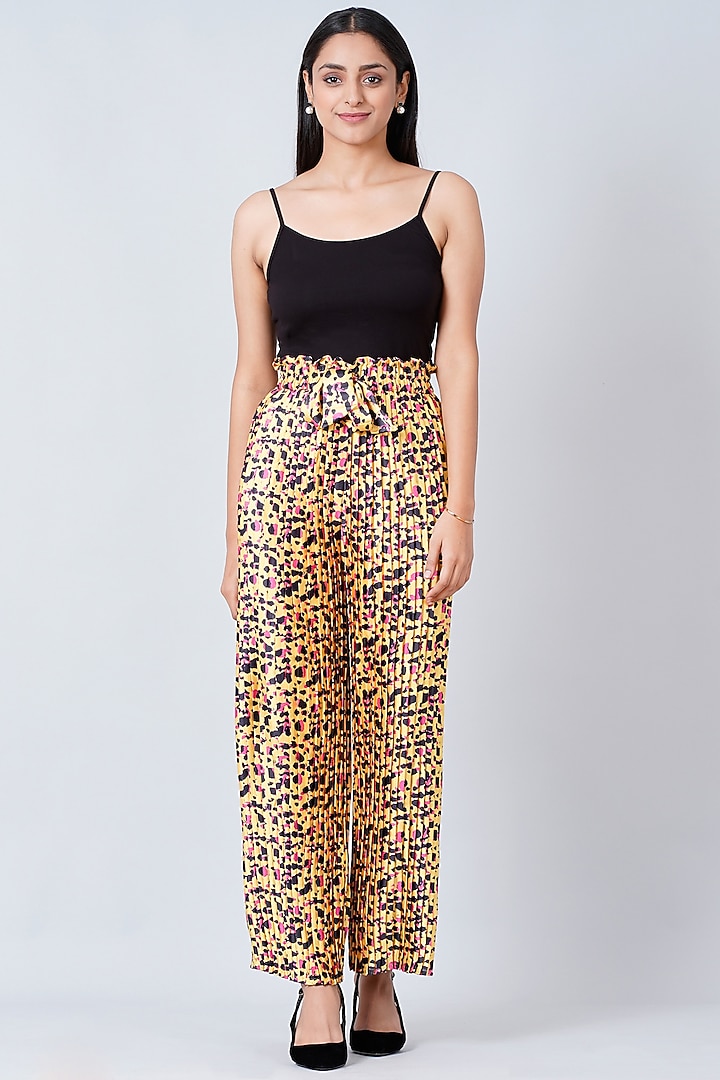 Citrus Yellow Printed Pant Set by First Resort by Ramola Bachchan at Pernia's Pop Up Shop