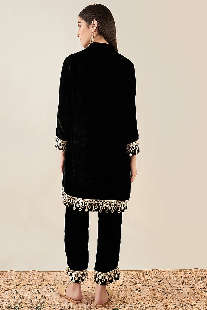 Black Silk Velvet Mirror Lace Embroidered Kurta Set by First Resort by Ramola Bachchan at Pernia's Pop Up Shop