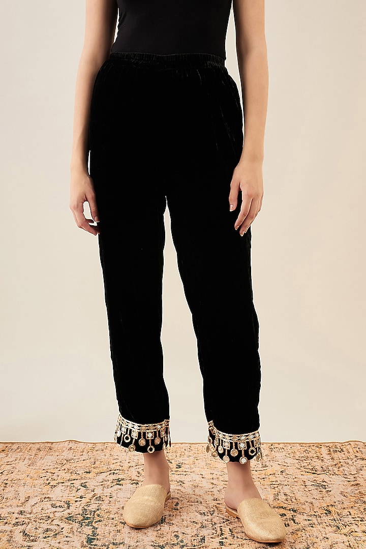 Black Silk Velvet Mirror Lace Embroidered Kurta Set by First Resort by Ramola Bachchan at Pernia's Pop Up Shop