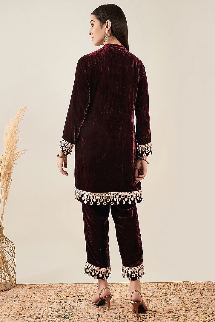 Maroon Silk Velvet Mirror Lace Embroidered Kurta Set by First Resort by Ramola Bachchan at Pernia's Pop Up Shop