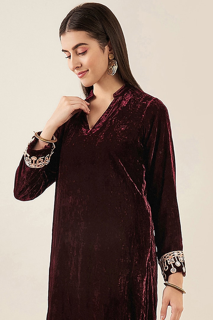 Maroon Silk Velvet Mirror Lace Embroidered Kurta Set by First Resort by Ramola Bachchan at Pernia's Pop Up Shop