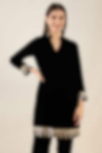 Black Silk Velvet Mirror Lace Kurta by First Resort by Ramola Bachchan at Pernia's Pop Up Shop