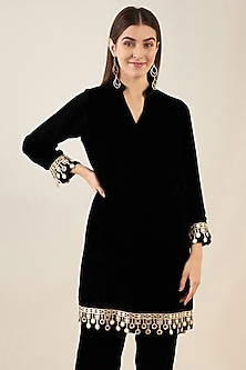 product-color-Black
