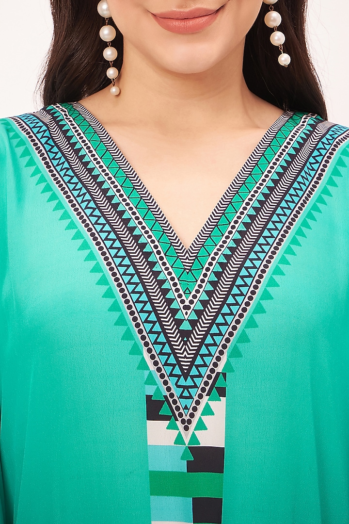 Green Viscose Crepe Geometric Printed Kaftan by First Resort by Ramola Bachchan at Pernia's Pop Up Shop
