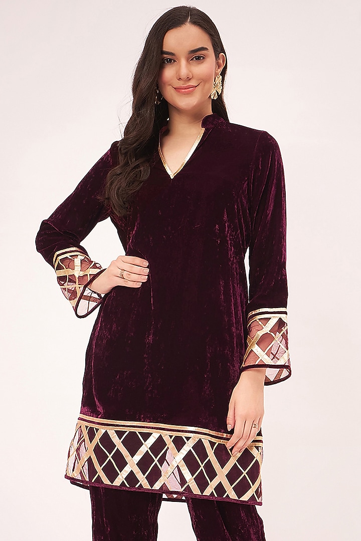 Maroon Silk Velvet Kurta by First Resort by Ramola Bachchan at Pernia's Pop Up Shop
