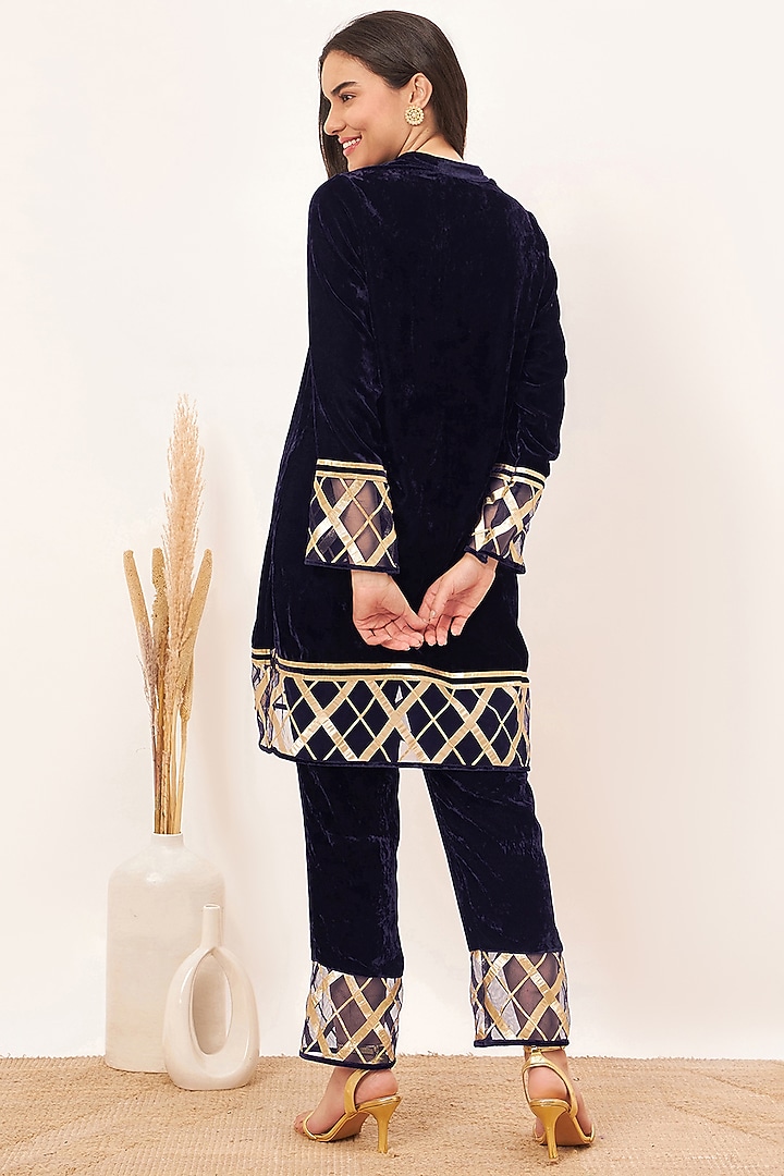 Blue Silk Velvet Kurta Set by First Resort by Ramola Bachchan at Pernia's Pop Up Shop
