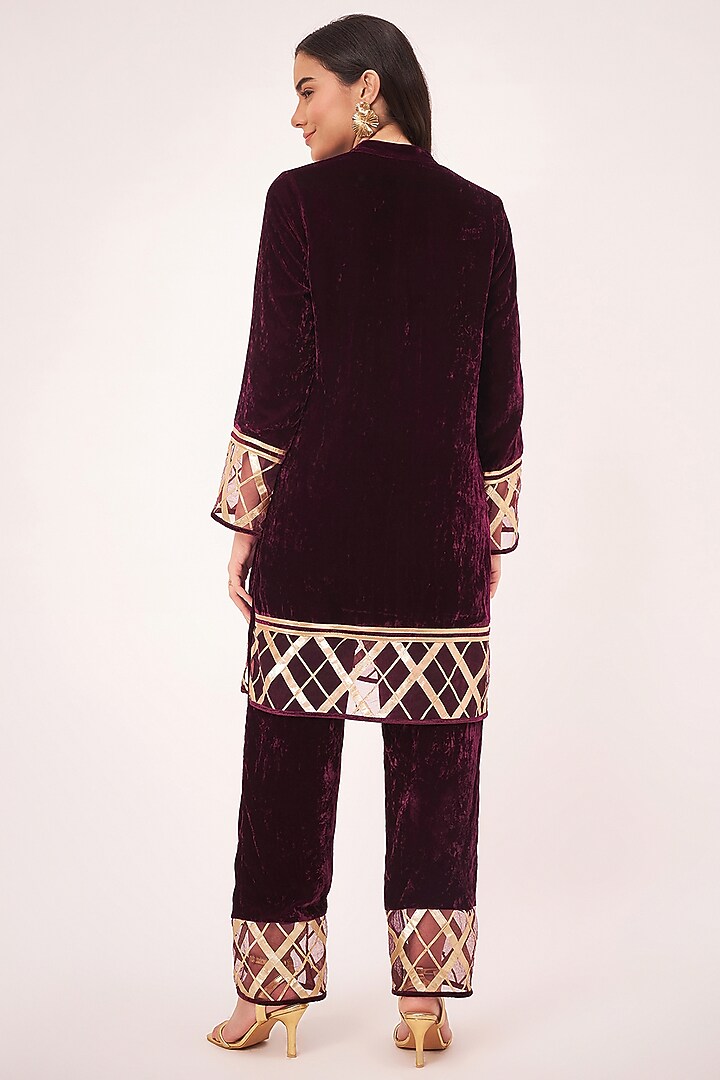 Maroon Silk Velvet Kurta Set by First Resort by Ramola Bachchan at Pernia's Pop Up Shop