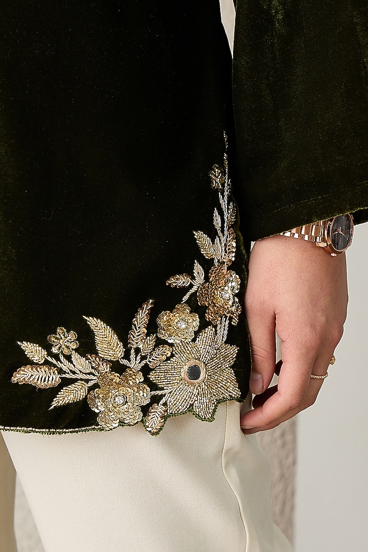 Olive Green Micro Velvet Floral Cutwork Kurta by First Resort by Ramola Bachchan at Pernia's Pop Up Shop