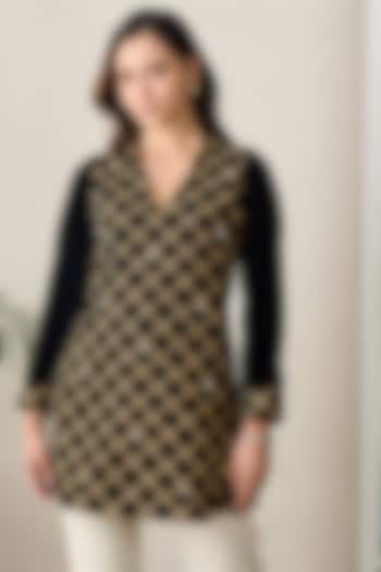 Black Micro Velvet Bead Embellished Kurta by First Resort by Ramola Bachchan at Pernia's Pop Up Shop