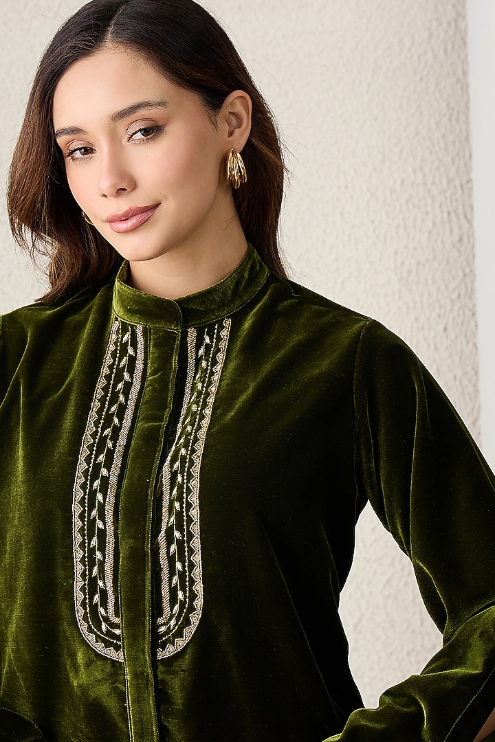 Green Micro Velvet Gold Embroidered Tunic by First Resort by Ramola Bachchan at Pernia's Pop Up Shop
