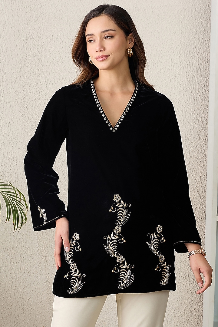 Black Micro Velvet Hand Embroidered Tunic by First Resort by Ramola Bachchan at Pernia's Pop Up Shop