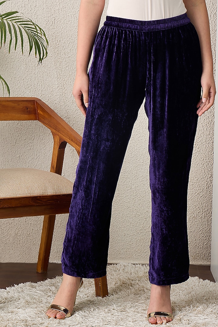 Purple Silk Velvet Hand Embroidered Co-Ord Set by First Resort by Ramola Bachchan at Pernia's Pop Up Shop