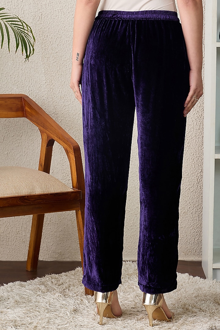 Purple Silk Velvet Hand Embroidered Co-Ord Set by First Resort by Ramola Bachchan at Pernia's Pop Up Shop
