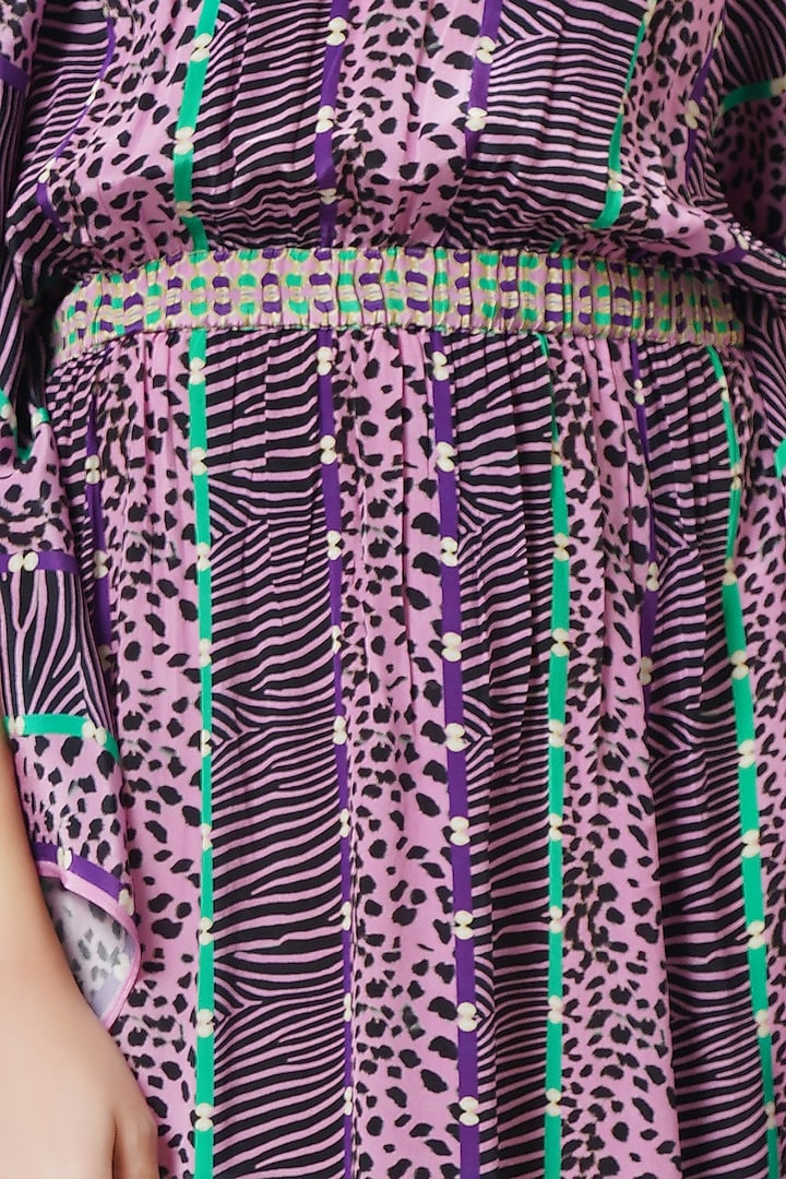 Mauve Silk Crepe Printed Kaftan by First Resort by Ramola Bachchan at Pernia's Pop Up Shop