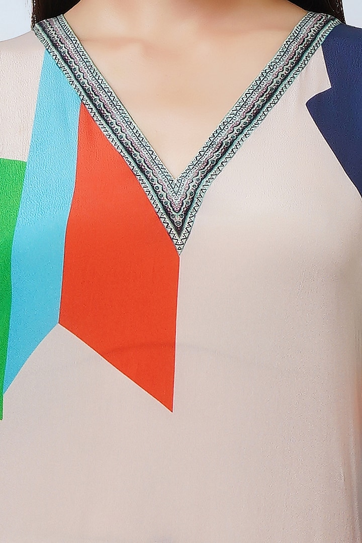 Peach Viscose Crepe Printed Kaftan by First Resort by Ramola Bachchan at Pernia's Pop Up Shop