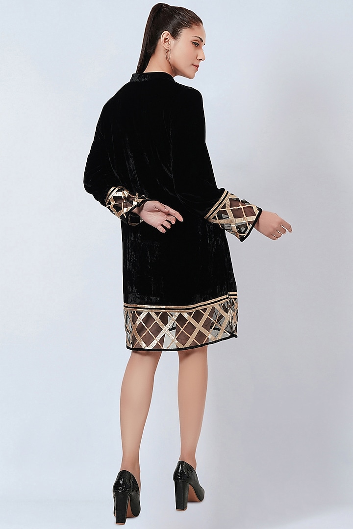 Black Silk Velvet Embellished Kurta by First Resort by Ramola Bachchan at Pernia's Pop Up Shop