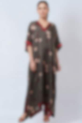 Olive Green Satin Georgette Printed Kaftan Set by First Resort by Ramola Bachchan at Pernia's Pop Up Shop