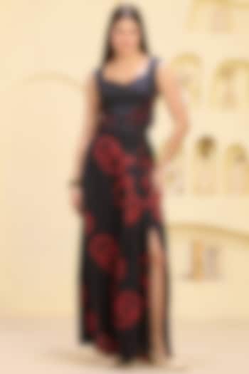 Black & Red Linen Satin Printed Skirt Set by First Resort by Ramola Bachchan at Pernia's Pop Up Shop