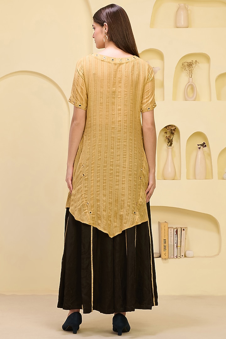 Golden Cotton Satin & Linen Satin Hand Embroidered Asymmetric Kurta Set by First Resort by Ramola Bachchan at Pernia's Pop Up Shop