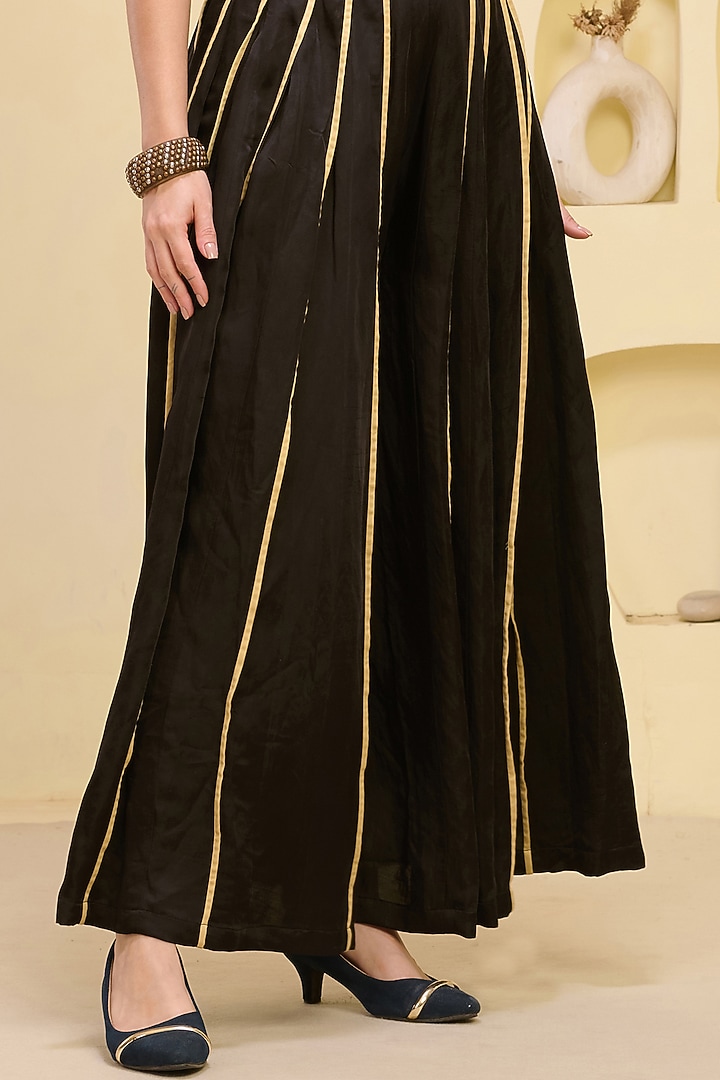 Golden Cotton Satin & Linen Satin Hand Embroidered Asymmetric Kurta Set by First Resort by Ramola Bachchan at Pernia's Pop Up Shop