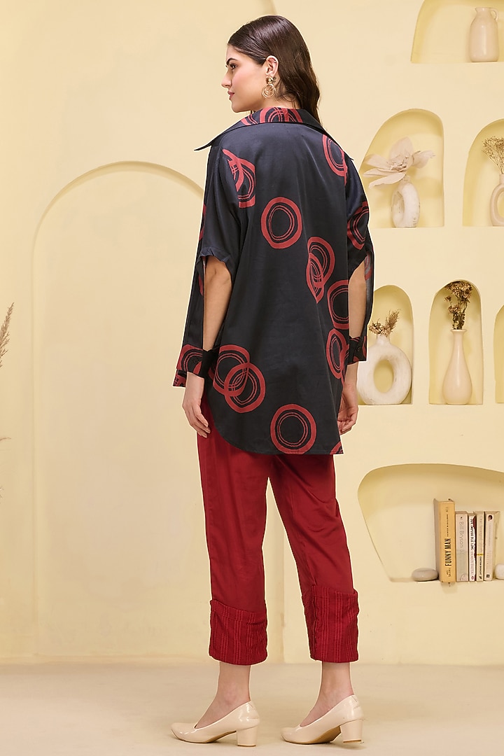 Red Cotton Satin & Banana Crepe Pant Set by First Resort by Ramola Bachchan at Pernia's Pop Up Shop