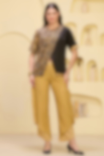 Black & Golden Cotton Satin Thread Embroidered Co-Ord Set by First Resort by Ramola Bachchan at Pernia's Pop Up Shop