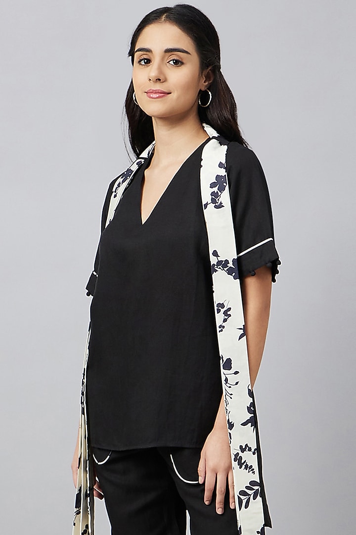 Black & Ivory Linen Floral Printed Co-Ord Set by First Resort by Ramola Bachchan at Pernia's Pop Up Shop