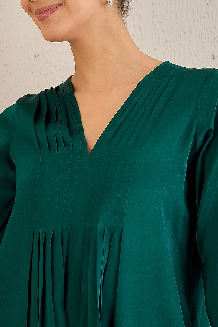 Emerald Green Polyester Satin Co-Ord Set by First Resort by Ramola Bachchan at Pernia's Pop Up Shop