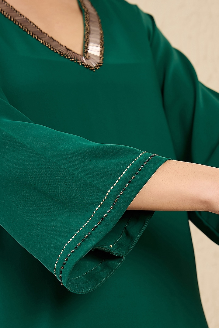 Emerald Green Polyester Crepe Hand Embroidered Co-Ord Set by First Resort by Ramola Bachchan at Pernia's Pop Up Shop