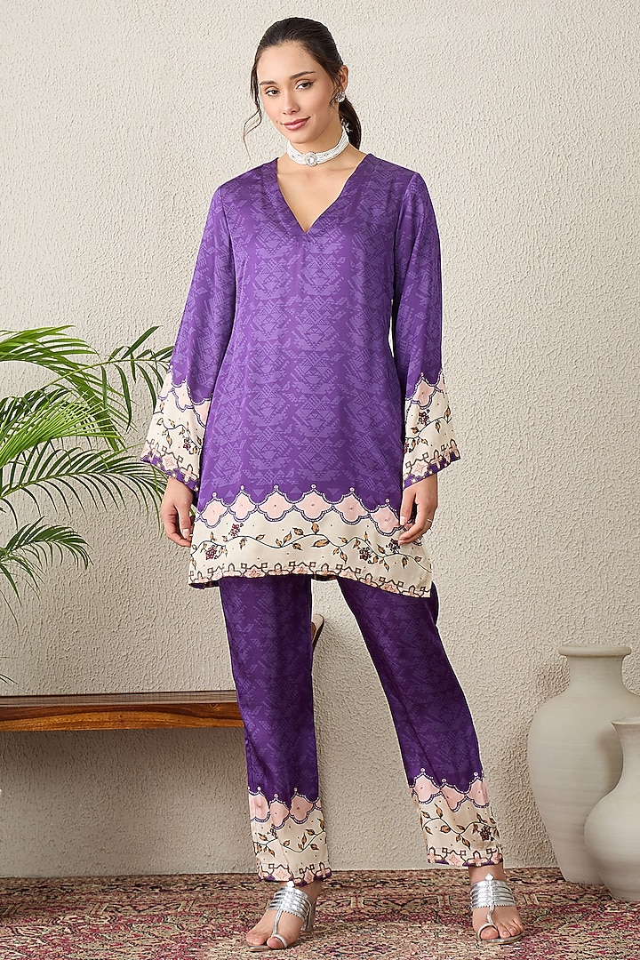 Purple Bamberg Modal Satin Printed Tunic Set by First Resort by Ramola Bachchan at Pernia's Pop Up Shop
