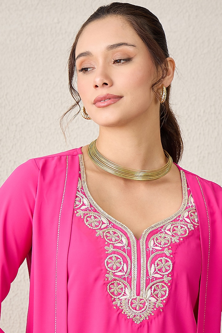 Pink Polyester Crepe Floral Embroidered Tunic Set by First Resort by Ramola Bachchan at Pernia's Pop Up Shop