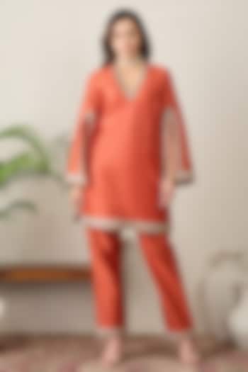 Orange Chanderi Mirror Embroidered Kurta Set by First Resort by Ramola Bachchan at Pernia's Pop Up Shop