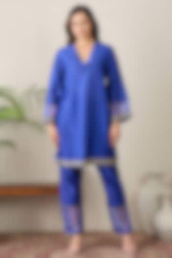Cobalt Blue Chanderi Hand Embroidered Kurta Set by First Resort by Ramola Bachchan at Pernia's Pop Up Shop