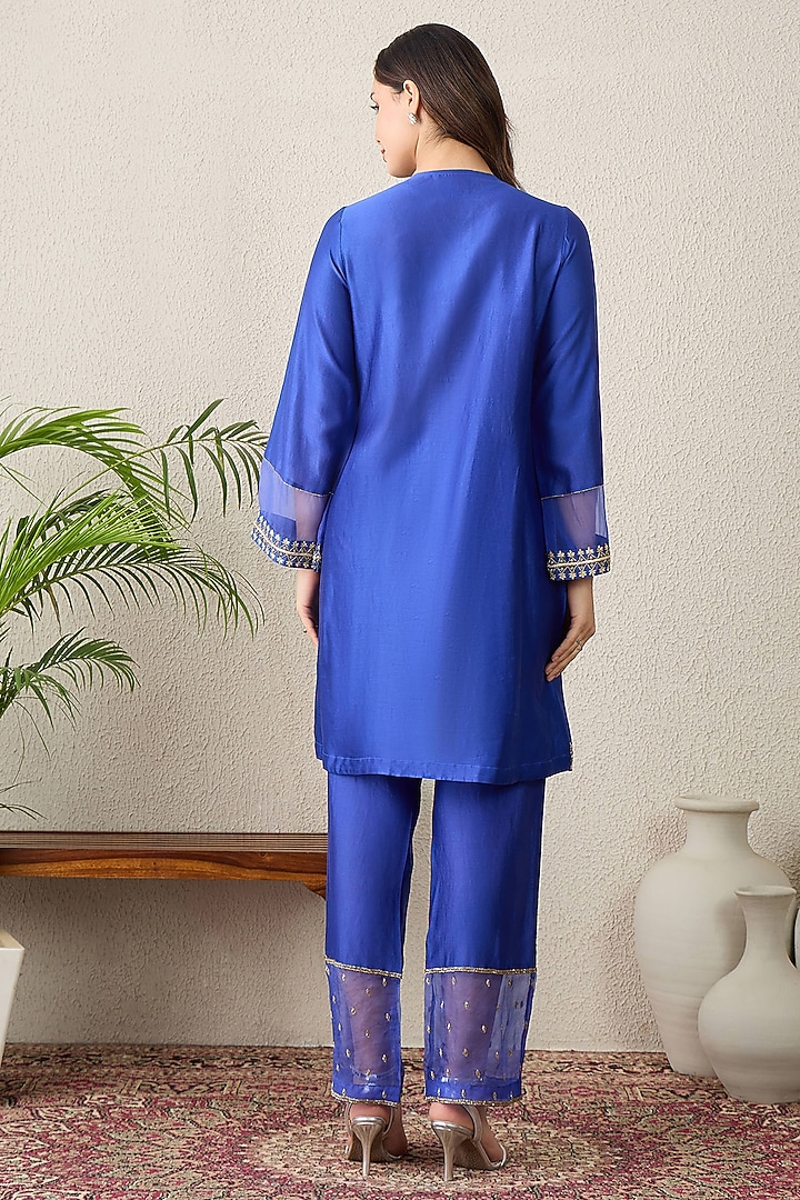 Cobalt Blue Chanderi Hand Embroidered Kurta Set by First Resort by Ramola Bachchan at Pernia's Pop Up Shop