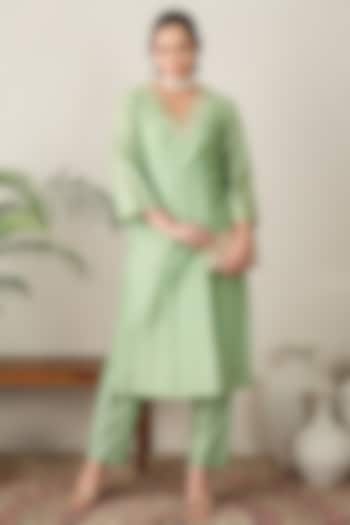 Mint Green Chanderi Mirror Embroidered Kurta by First Resort by Ramola Bachchan at Pernia's Pop Up Shop