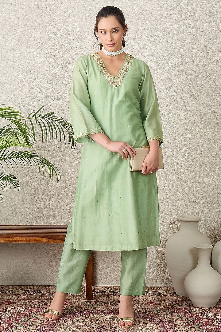 Mint Green Chanderi Mirror Embroidered Kurta by First Resort by Ramola Bachchan at Pernia's Pop Up Shop
