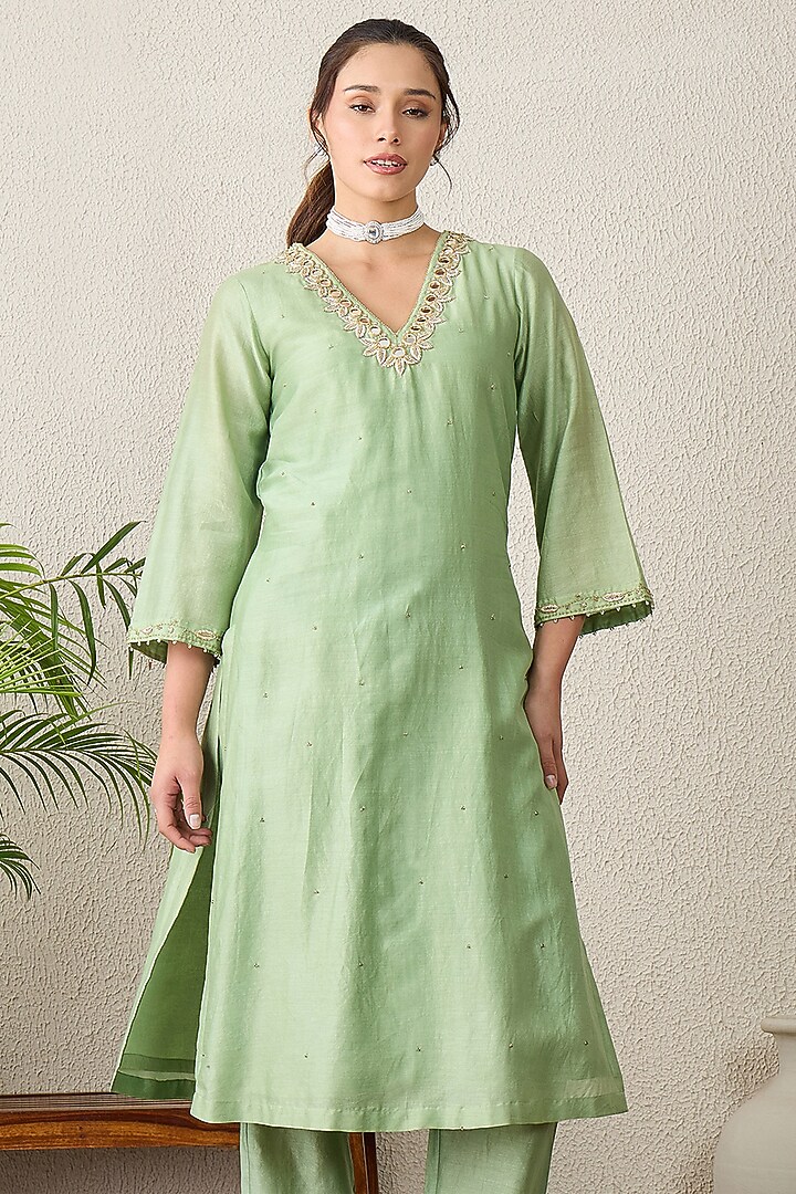 Mint Green Chanderi Mirror Embroidered Kurta by First Resort by Ramola Bachchan at Pernia's Pop Up Shop