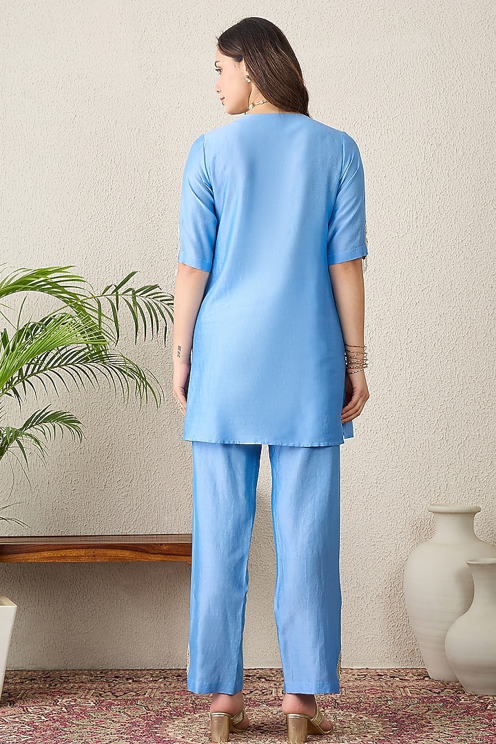 Sky Blue Chanderi Metallic Embroidered Kurta by First Resort by Ramola Bachchan at Pernia's Pop Up Shop
