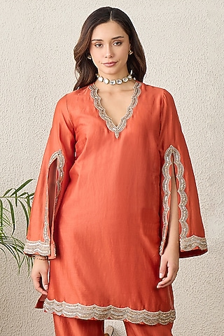 Orange Chanderi Gold Embroidered Kurta by First Resort by Ramola Bachchan