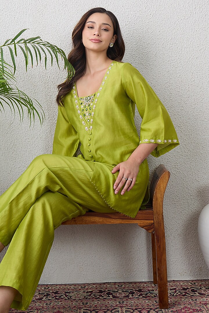 Lime Chanderi Floral Embroidered Tunic Set by First Resort by Ramola Bachchan at Pernia's Pop Up Shop