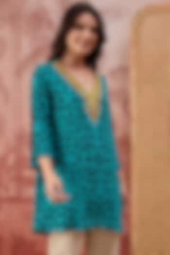 Turquoise Viscose Crepe Animal Printed Tunic by First Resort by Ramola Bachchan at Pernia's Pop Up Shop